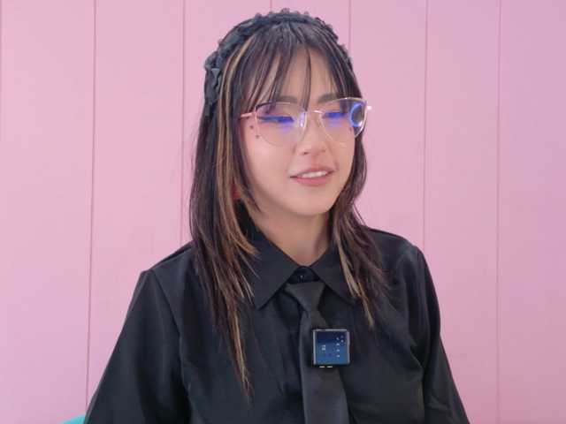 AmyJoness1 live cam on BongaCams