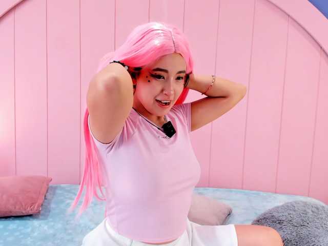 AmyJoness1 live cam on BongaCams