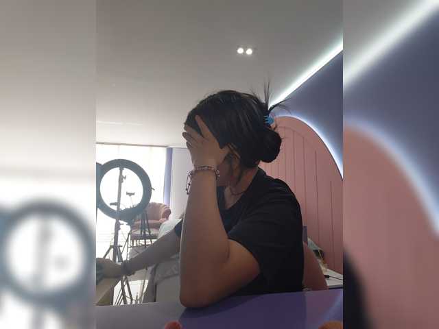 AmyJoness1 live cam on BongaCams