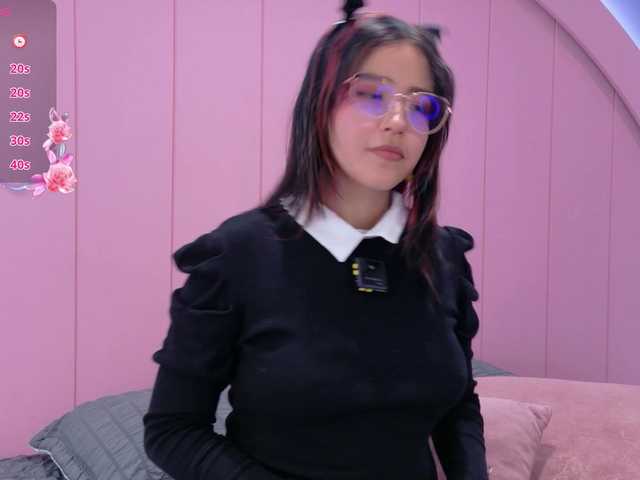 AmyJoness1 live cam on UnifiedCams