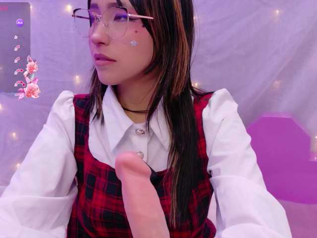 AmyJoness1 live cam on BongaCams