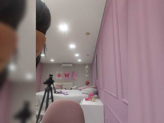 AmyJoness1 live cam on BongaCams