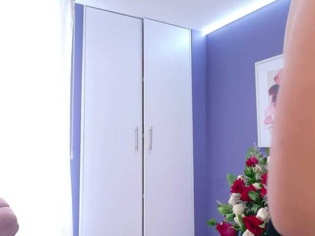 AmyJoness1 live cam on BongaCams