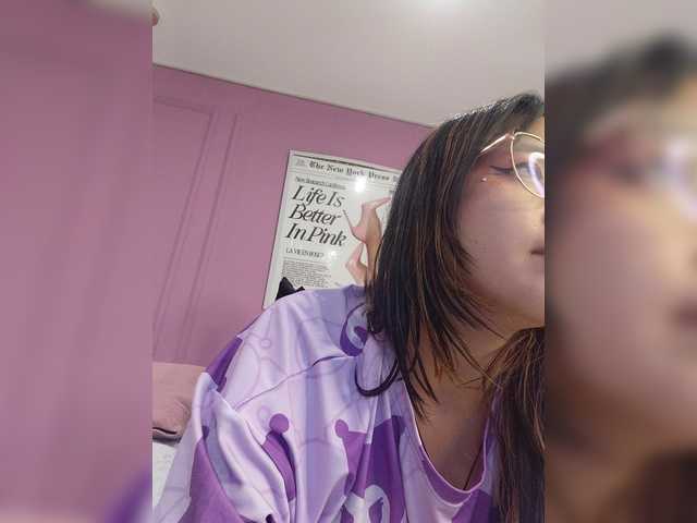 AmyJoness1 live cam on BongaCams