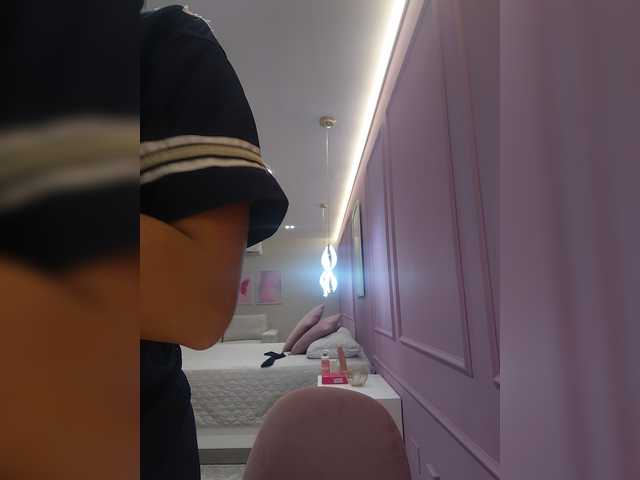 AmyJoness1 live cam on BongaCams