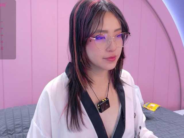 AmyJoness1 live cam on BongaCams
