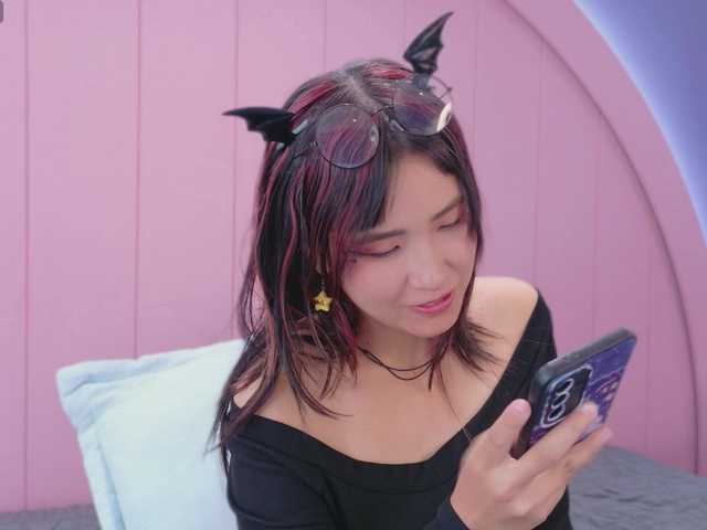 AmyJoness1 live cam on BongaCams