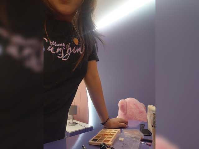 AmyJoness1 live cam on BongaCams