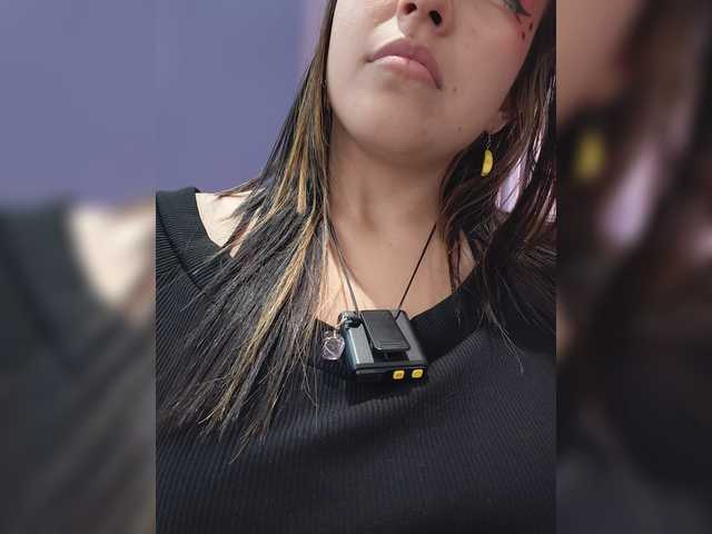 AmyJoness1 live cam on BongaCams