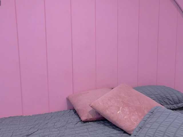 AmyJoness1 live cam on BongaCams
