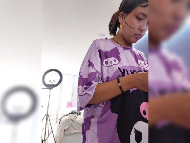 AmyJoness1 live cam on BongaCams