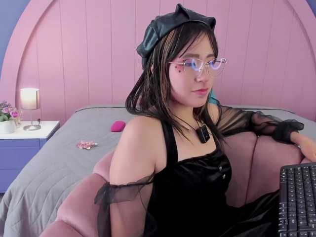 AmyJoness1 live cam on BongaCams