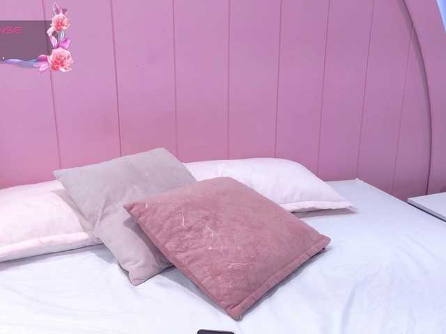 AmyJoness1 live cam on BongaCams