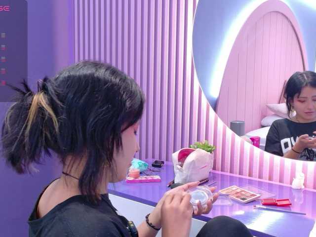 AmyJoness1 live cam on BongaCams