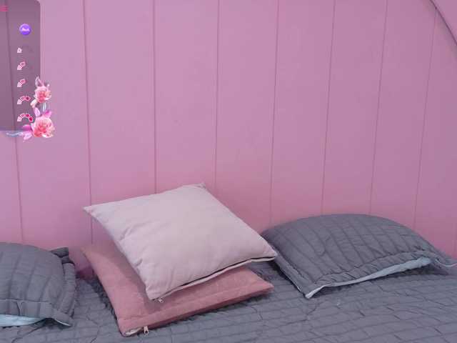 AmyJoness1 live cam on BongaCams