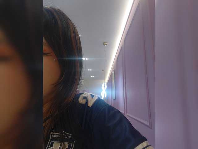 AmyJoness1 live cam on BongaCams