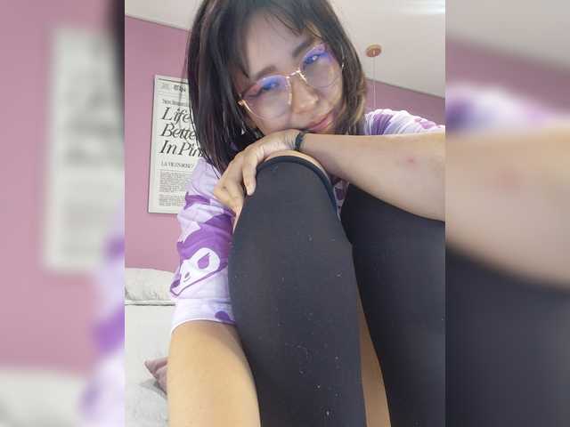 AmyJoness1 live cam on BongaCams