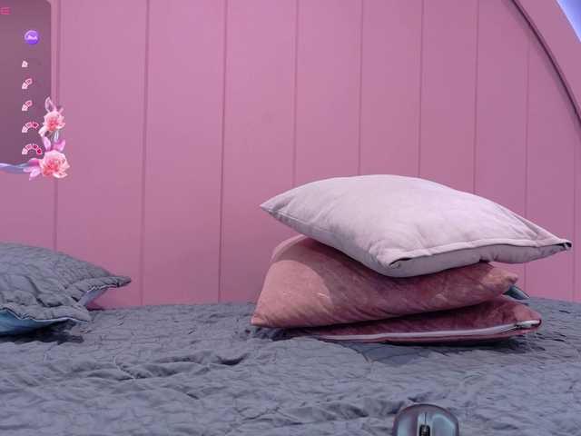AmyJoness1 live cam on BongaCams