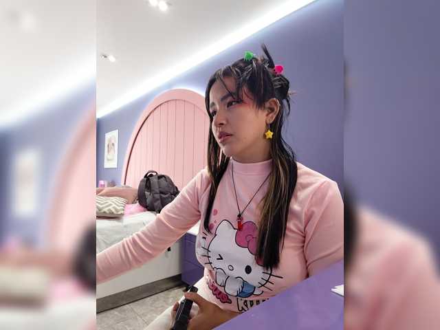 AmyJoness1 live cam on BongaCams