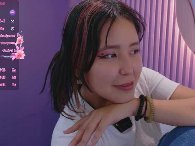AmyJoness1 live cam on BongaCams