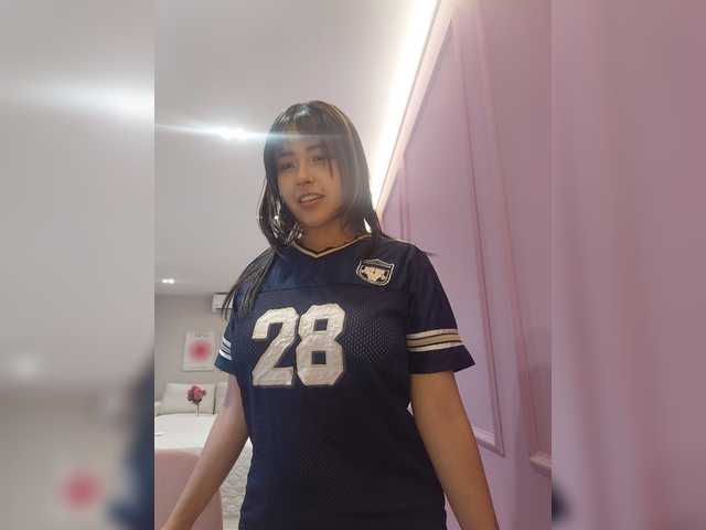 AmyJoness1 live cam on BongaCams