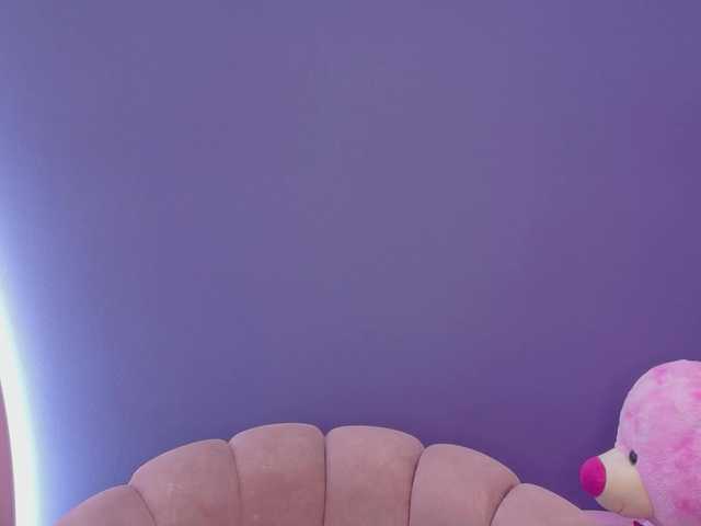 AmyJoness1 live cam on BongaCams