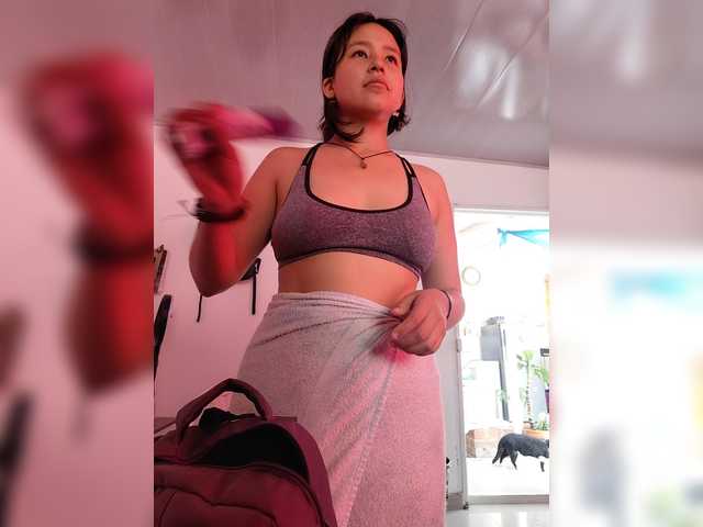 AmyJoness1 live cam on BongaCams
