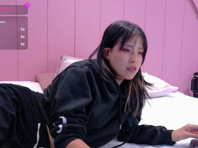 AmyJoness1's BongaCams show and profile