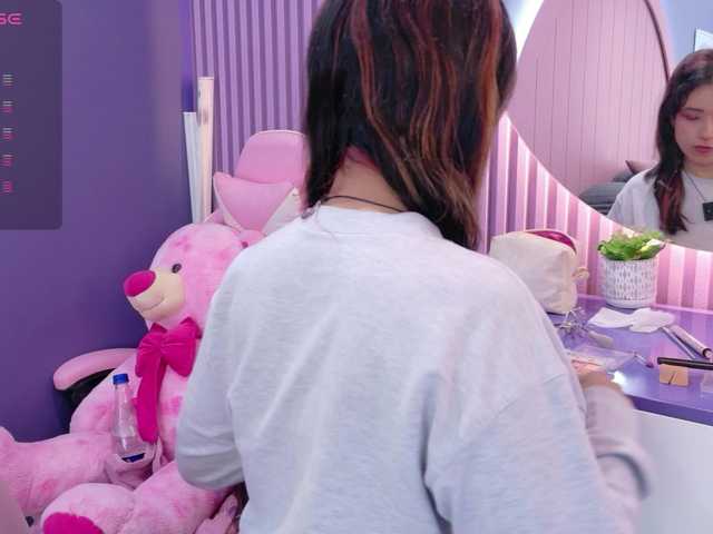 AmyJoness1 live cam on BongaCams