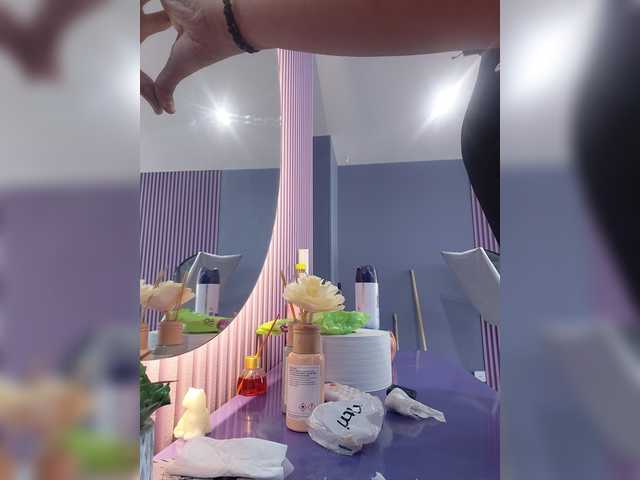 AmyJoness1 live cam on BongaCams