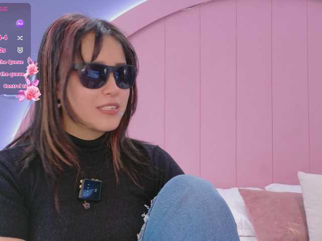 AmyJoness1 live cam on BongaCams