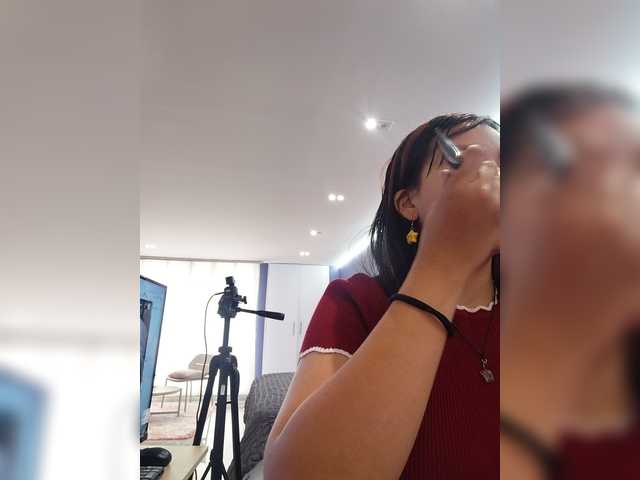 AmyJoness1 live cam on UnifiedCams