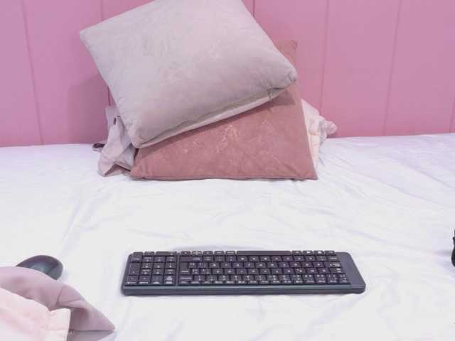 AmyJoness1 live cam on BongaCams