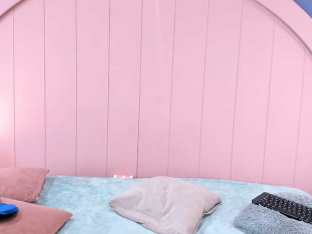 AmyJoness1 live cam on BongaCams