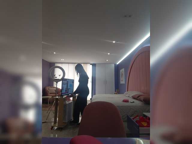 AmyJoness1 live cam on BongaCams