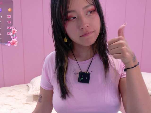 AmyJoness1 live cam on BongaCams