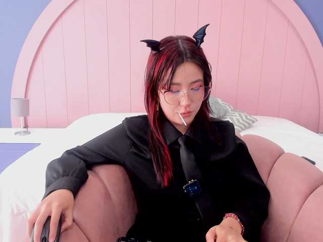 AmyJoness1 live cam on BongaCams