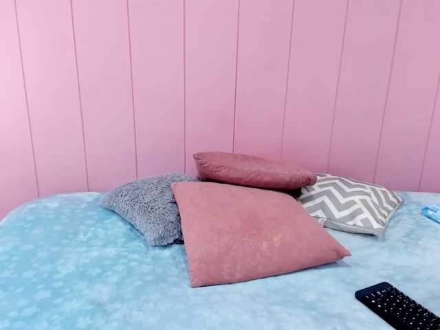 AmyJoness1 live cam on BongaCams