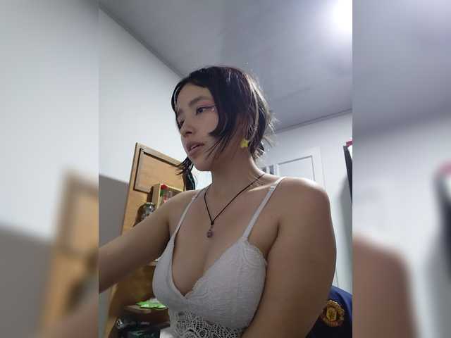 AmyJoness1 live webcam show
