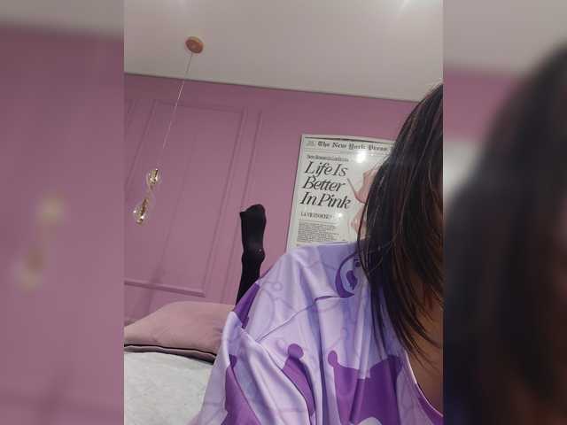 AmyJoness1 live cam on BongaCams