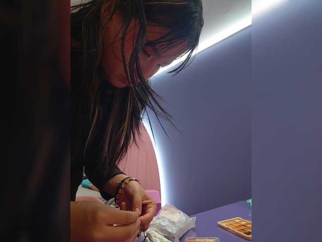 AmyJoness1 live cam on BongaCams