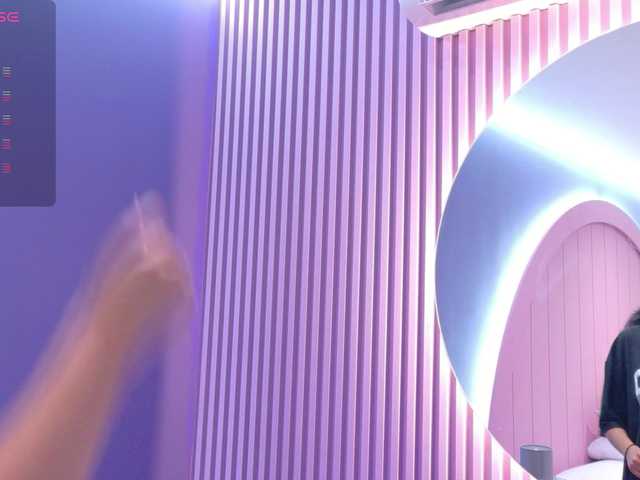 AmyJoness1 live cam on BongaCams