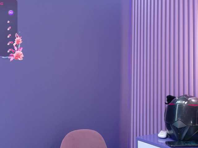 AmyJoness1 live cam on BongaCams