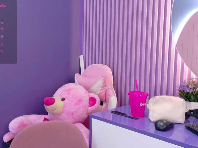 AmyJoness1 live cam on BongaCams