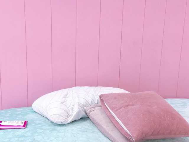 AmyJoness1 live cam on BongaCams