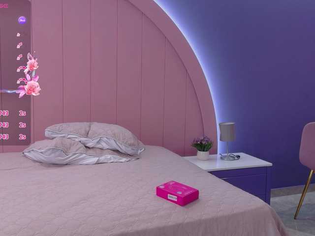 AmyJoness1 live cam on BongaCams