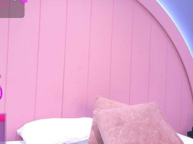 AmyJoness1 live cam on BongaCams