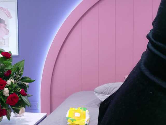 AmyJoness1 live cam on BongaCams