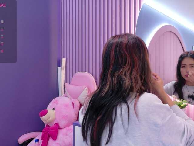 AmyJoness1 live cam on BongaCams