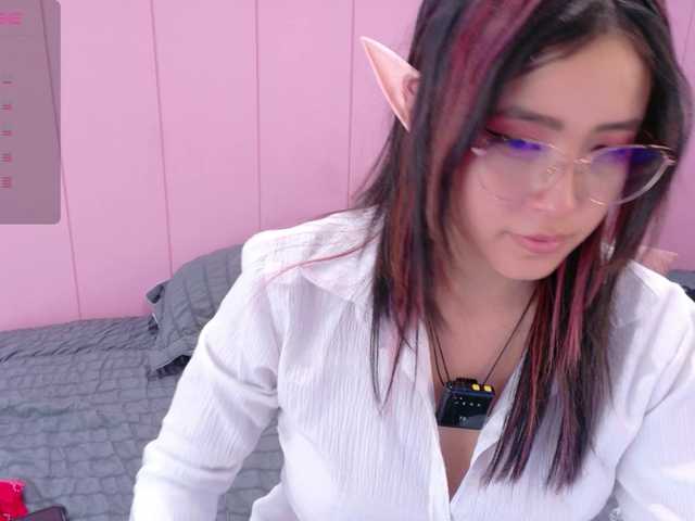 AmyJoness1 live cam on BongaCams